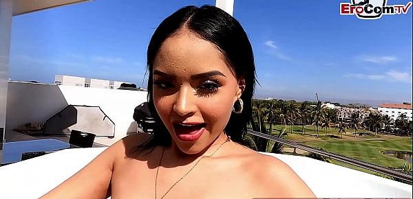Deutscher Sex Tourist trifft und fickt dünne mexicanische teen Schlampe über EroCom Date